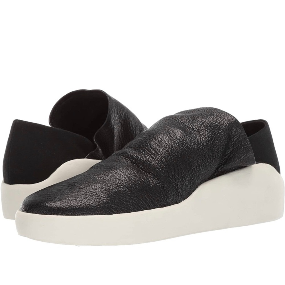 NWT Kelsi Dagger Brooklyn Sneakers